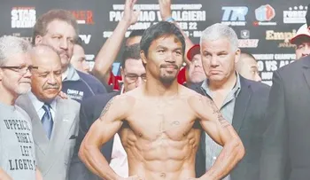 Pacquiao sale favorito sobre Chris Algieri