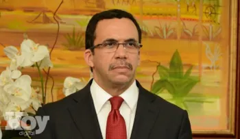 Gobierno justifica designación de Andrés Navarro en Cancillería.
