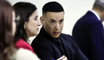 Juez en Puerto Rico rechaza solicitud de Daddy Yankee para consolidar casos contra su exesposa
