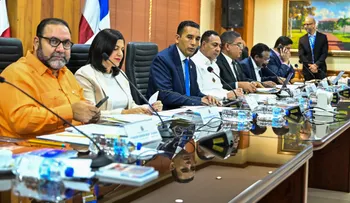 Comisión Especial concluye entrevistas aspirantes a Cámara de Cuentas