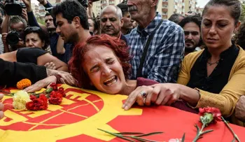 Autoridades turcas detonan paquete sospechoso tras ataque en Ankara