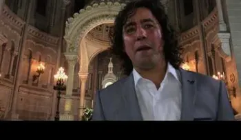 Fue invitada la boda de unos amigos, y ella fue la que se casó (VIDEO