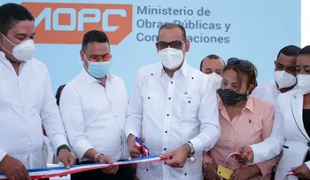 Obras Públicas deja en servicio nuevo puente que comunica a Polo y Cabral, en la provincia Barahona