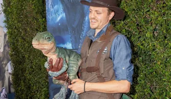 Los dinosaurios invaden Los Ángeles y hacen realidad el "Jurassic World"