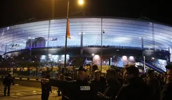 26 muertos este viernes en explosiones y tiroteos en París