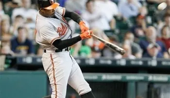 Jonrón de Jones en la octava da triunfo a Orioles