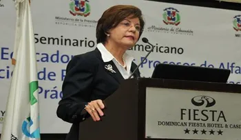 Plan Nacional de Alfabetización alcanza a 284, 648 personas 