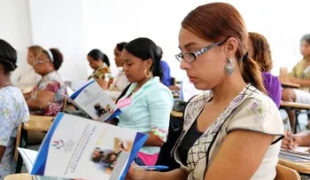 Para promover buen trato familiar, Despacho Primera Dama imparte talleres 