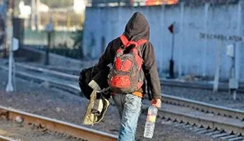 Alarman órdenes de deportación de 9,695 niños