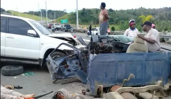 Tres muertos y cuatro heridos en un accidente en la Circunvalación de Santo Domingo