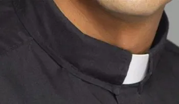 Testigo se retracta en juicio a sacerdote de EEUU acusado agredir sexualmente a niños
