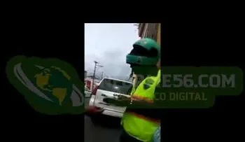 Una mujer se "come" agente Digesett: "Yo tengo más rango que usted póngame las multas que quiera