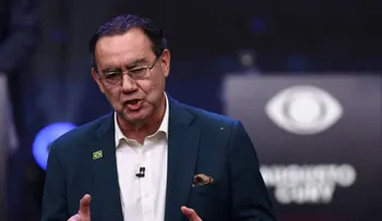 Augusto Cury respalda a Flávio Bolsonaro en el balotaje brasileño tras firmar ocho compromisos