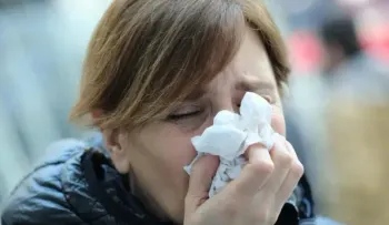 "El peor resfriado de todos los tiempos" en Reino Unido se extiende por todo el país 
