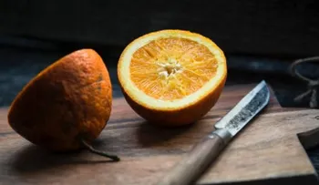 Comer una naranja al día ayuda a cuidar la visión