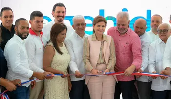 Raquel Peña y senador De los Santos entregan obras en Sánchez Ramírez