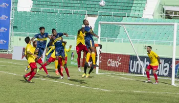 Atlético Pantoja gana y sigue firma en segundo lugar de LDF
