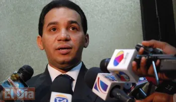 Piden limitar notarios tomarían declaración para Naturalización