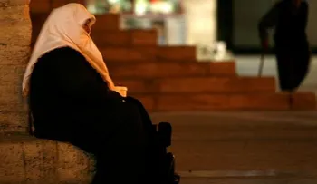 Mendiga saudita de 100 años era en realidad millonaria y donó todo a los pobres