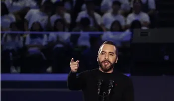 Bukele nombra a militar como ministra de Educación