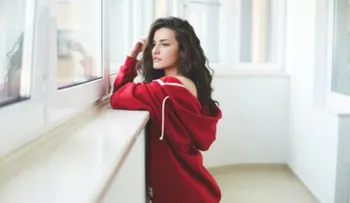 ¿Le quitas la ropa a tu novio? Ten cuidado con estas consecuencias