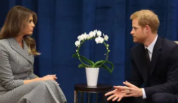 El día en que Melania Trump conoció al príncipe Enrique y a Justin Trudeau