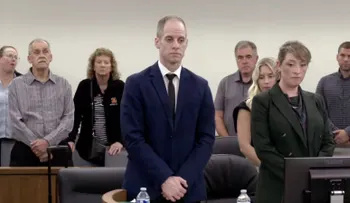 Fiscalía revela romance extramarital y mensajes amenazantes en juicio contra Caleb Flynn por asesinato de su esposa