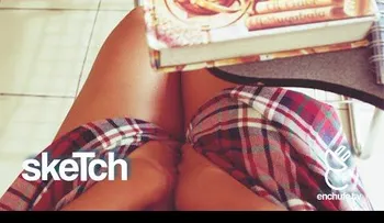 Viendo como chica menstruando 