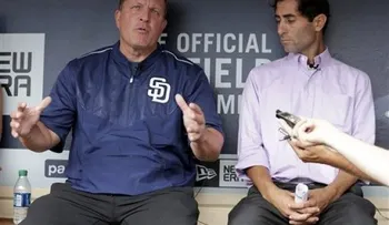 Padres de San Diego nombran a Pat Murphy como manager interino 