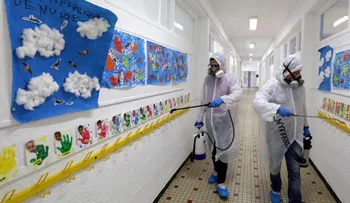 Francia cierra 70 escuelas en una semana por casos de coronavirus