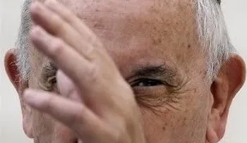 Papa Francisco pide perdón por escándalos en Roma y Vaticano