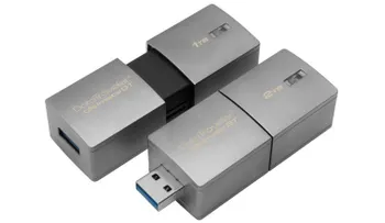 La memoria USB más grande del mundo puede almacenar más 160 películas HD