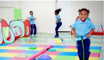 Inefi entrega Aula de Motricidad en escuela de Azua