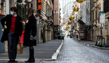 Italia registra 459 muertos y 19.037 nuevos casos en una Navidad confinada