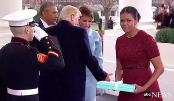 El regalo de Melania Trump a Michelle Obama que incomodó a la primera dama saliente