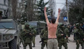 Ejército ruso toma el control en Crimea