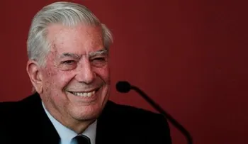 Vargas Llosa confirma vendrá al país a recibir premio