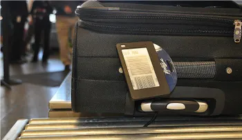 Alaska Airlines inicia pruebas con una etiqueta electrónica de equipaje
