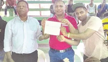 Inauguran octavo torneo de baloncesto en Tamayo