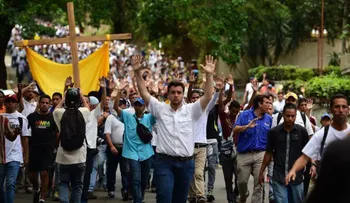 La oposición venezolana convoca a un "plantón nacional"
