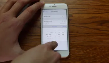 Elegir esta fecha en los ajustes de tu iPhone lo arruinará para siempre (VIDEO)