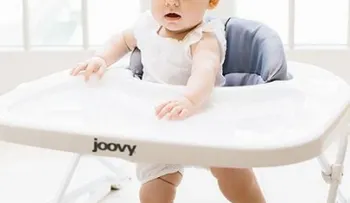 Pediatras piden la prohibición del andador para bebés