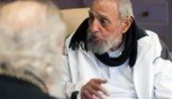 Fidel Castro aparece sorpresivamente en escuela de niños