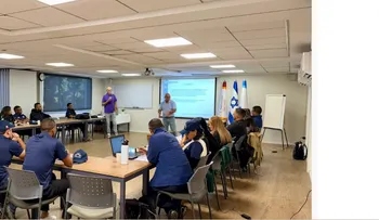 Salud fortalece gestión de riesgo con capacitación en Israel