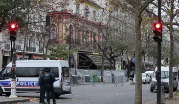 Francia recupera celular que habría sido usado en ataques terroristas de París