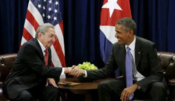 Barack Obama se comprometió a tratar el tema de los derechos humanos con Raúl Castro