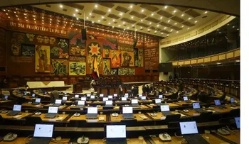 Asamblea de Ecuador respalda quitar subsidio al diésel