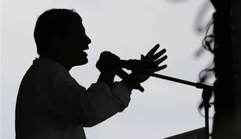 Rafael Correa estrena cuenta de Facebook 