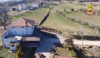Las impactantes imágenes de un pueblo italiano que se está hundiendo por un desmoronamiento