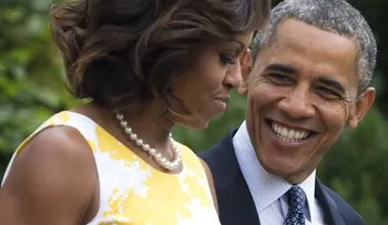 Obama lleva años sin fumar porque le tiene miedo a Michelle